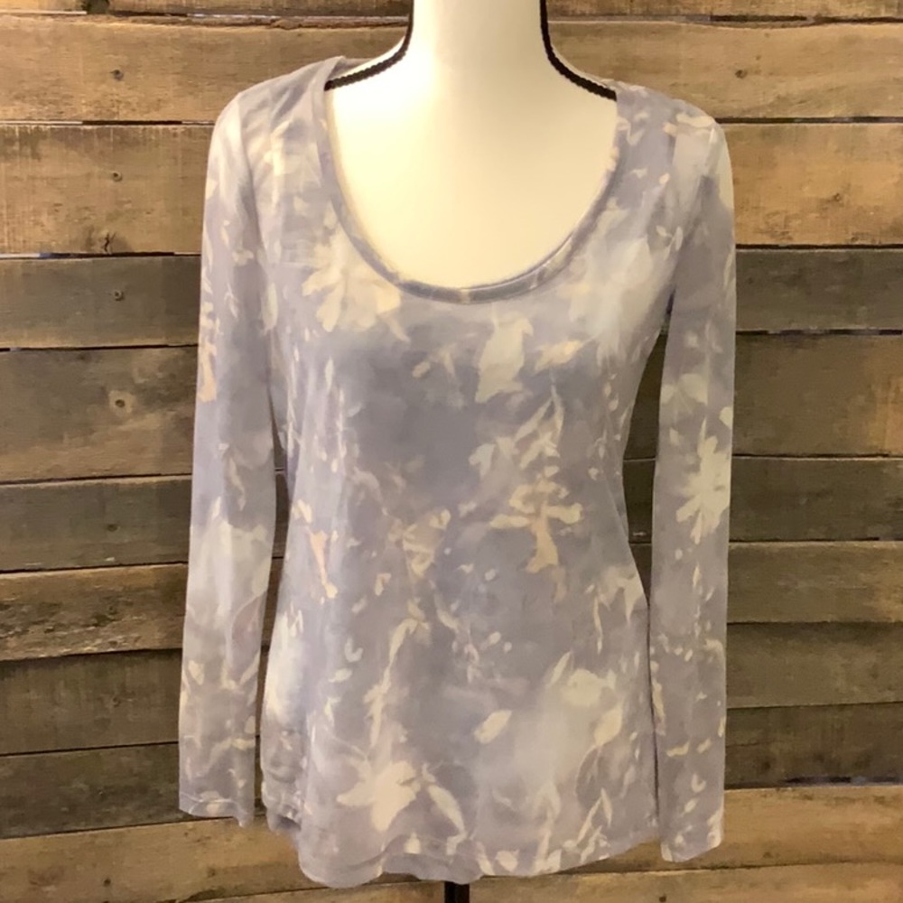 Simply Vera Wang Lng Sleeve Shr Overlay Print Top